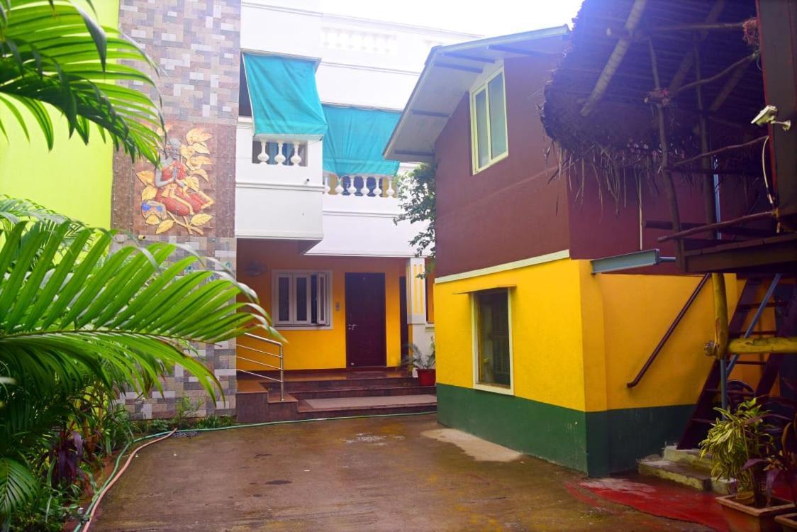 Selvasi Beach Cottage Auroville Exterior photo