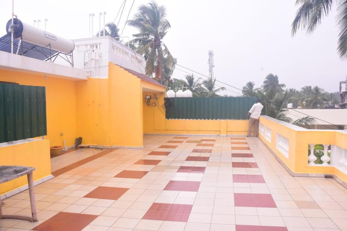 Selvasi Beach Cottage Auroville Exterior photo