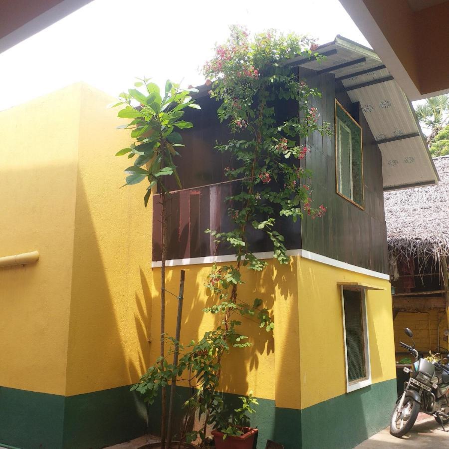 Selvasi Beach Cottage Auroville Exterior photo