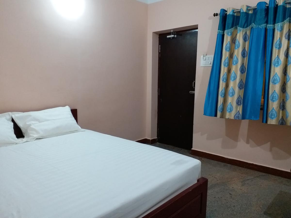 Selvasi Beach Cottage Auroville Exterior photo