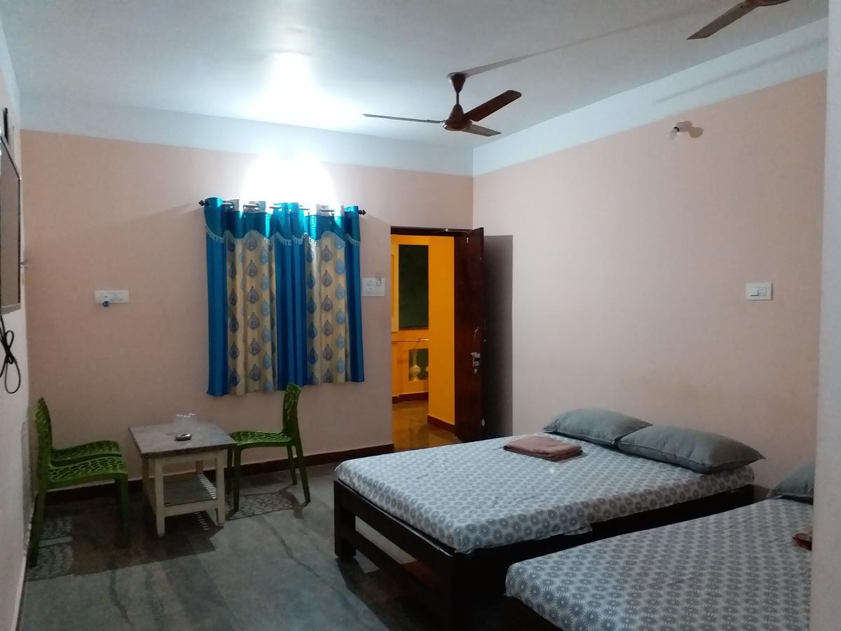 Selvasi Beach Cottage Auroville Exterior photo