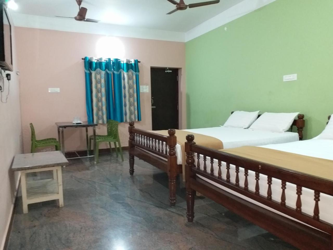 Selvasi Beach Cottage Auroville Exterior photo